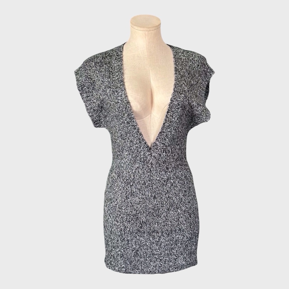 Xhilaration Marled Plunge V-Neck Short Sleeve Knit Tunic